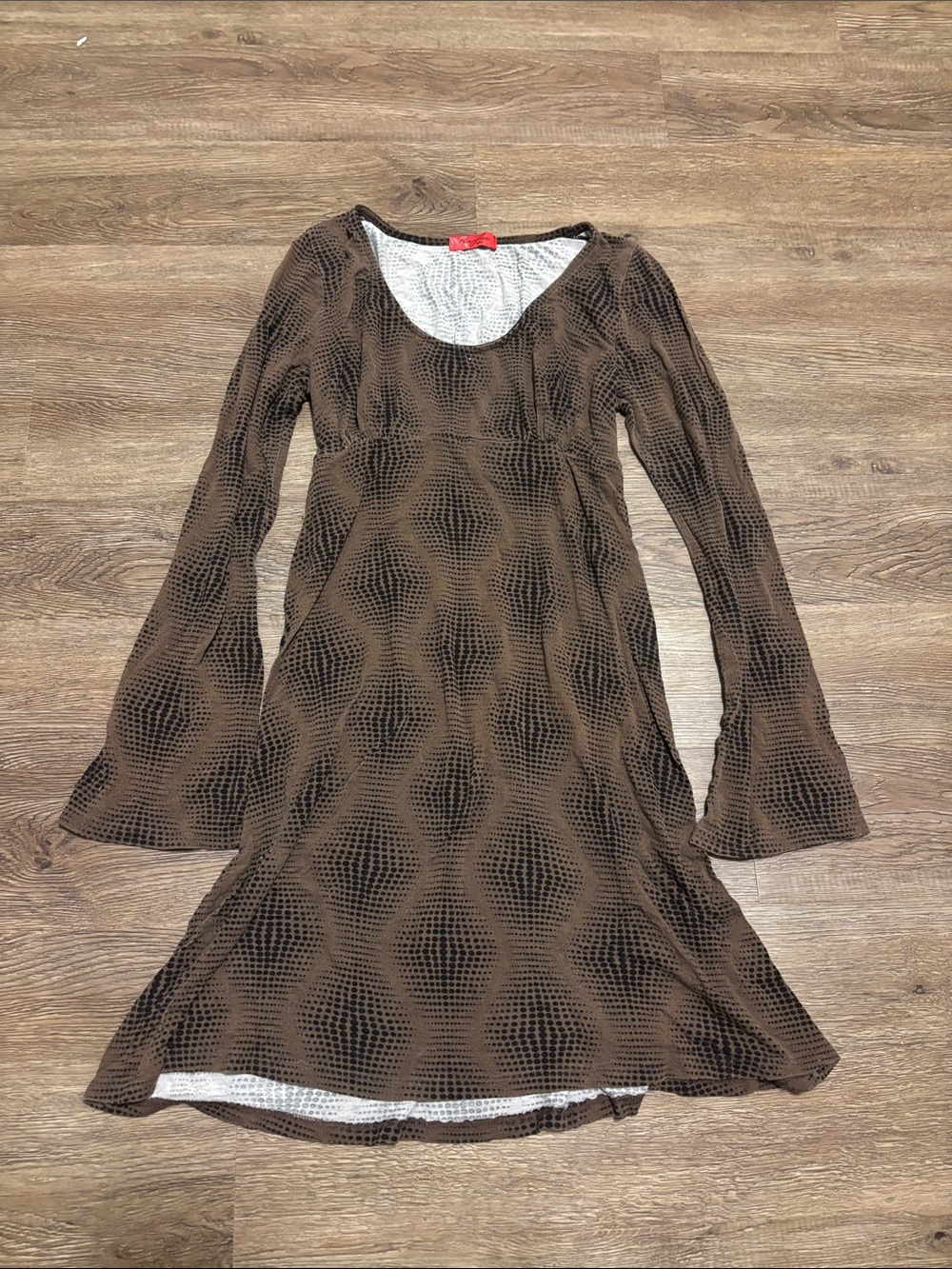 women’s brown and black long sleeve dress